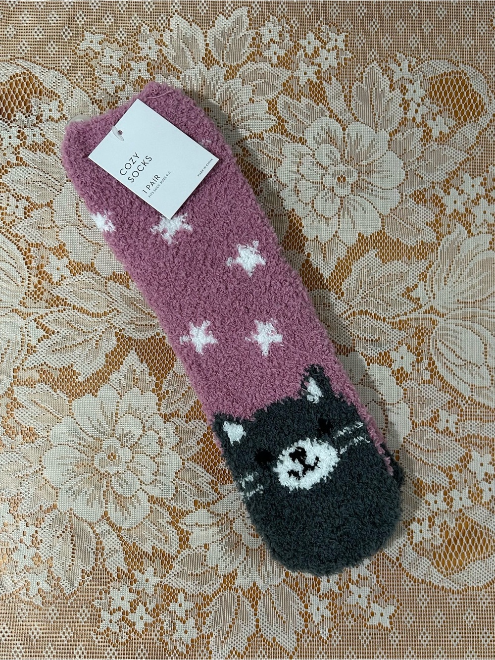 Cozy Pink Star Fuzzy Socks with Black Cat Accent - Picture 1 of 2